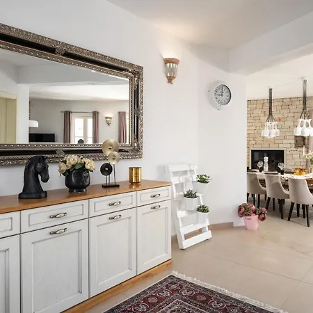 Holiday home Haustierfreundliche Bincila Mit Pool Kastelir